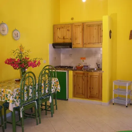 Апартаменты Eolie Per Vacanze