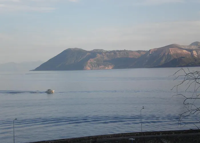 Eolie Per Vacanze Апартаменты Липари